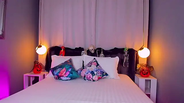 CarlaWhite online show from October 2025 04:31:01 AM