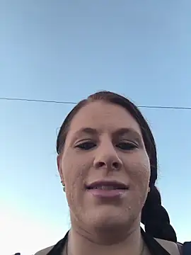 HotMessStilltheBest online show from November 2025 10:37:02 PM