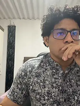 Snapshot of ikkipro chatting on December 2025 06:45:02 AM ikkipro online show from December 2025 06:45:02 AM