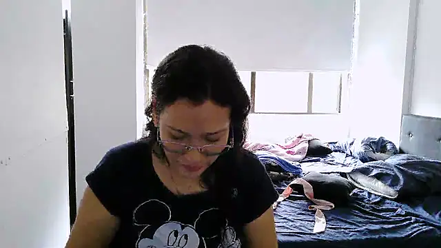 luxandracon23 online show from October 2025 03:46:02 PM