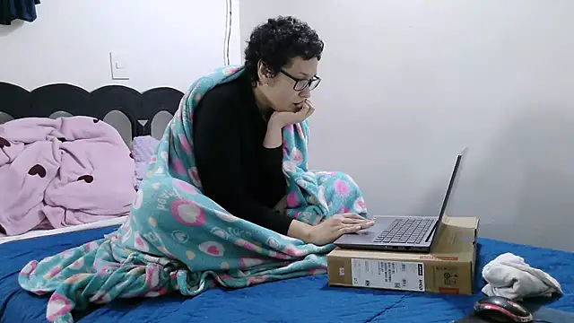 luxandracon23 online show from March 2026 01:10:02 PM