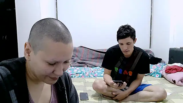 luxandracon23 online show from November 2025 12:21:02 AM