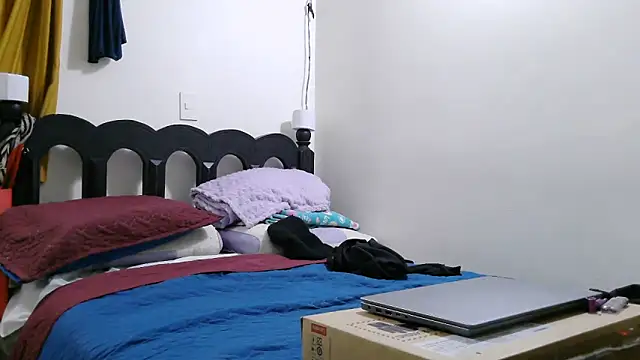 luxandracon23 online show from March 2026 03:32:02 PM