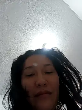 luxandracon23 online show from October 2025 03:22:02 PM