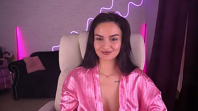 Snapshot of MilashaLovely chatting on November 2025 02:20:01 PM MilashaLovely online show from November 2025 02:20:01 PM