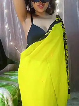 deslisexpriya online show from October 2025 10:42:02 PM