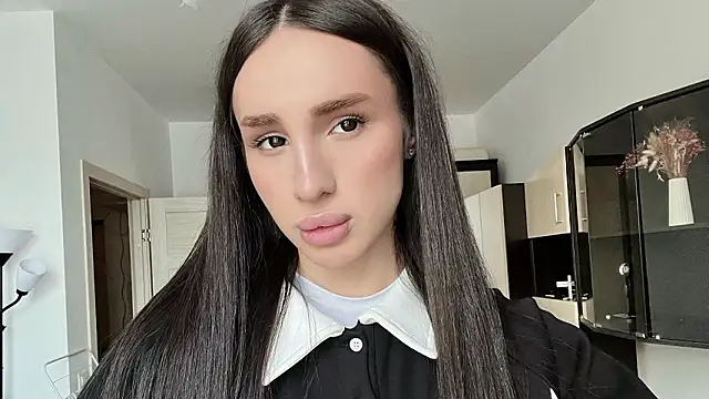 Kim Oberlin  online show from March 2026 05:06:01 PM