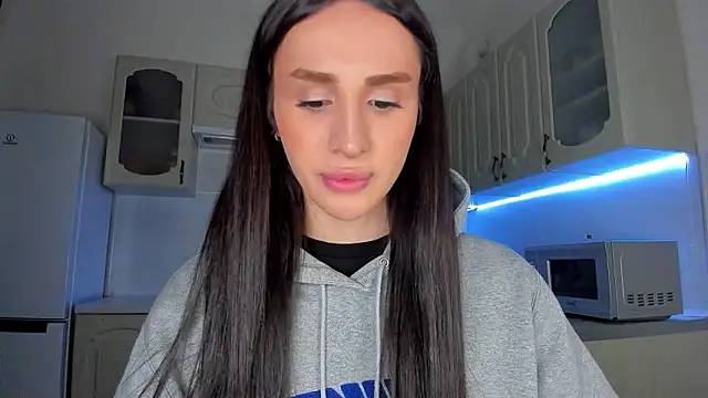 Kim Oberlin  online show from February 2026 04:04:01 PM