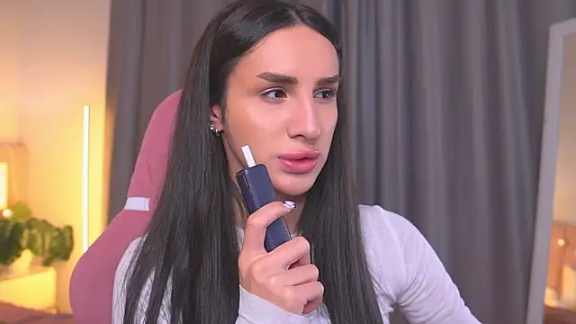 Kim Oberlin  online show from November 2025 11:27:02 AM