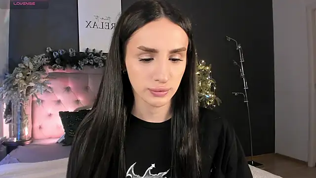 Kim Oberlin  online show from December 2025 06:59:01 AM