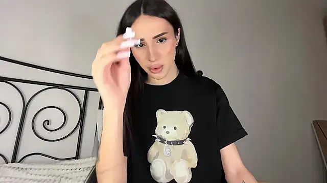 Kim Oberlin  online show from April 2026 12:23:01 PM