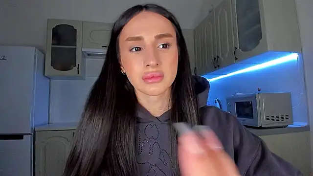 Kim Oberlin  online show from February 2026 08:04:01 PM