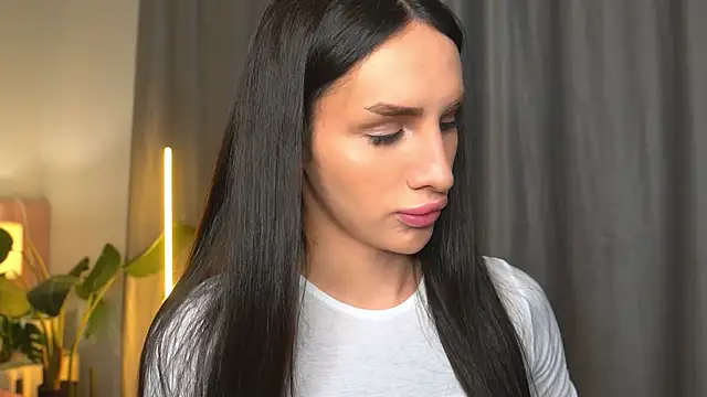 Kim Oberlin  online show from November 2025 04:00:02 PM