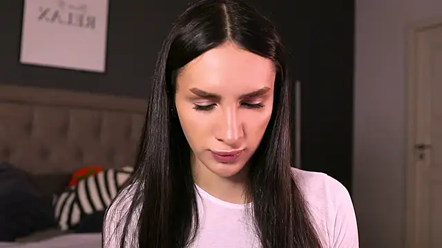 Kim Oberlin  online show from October 2025 11:43:02 AM