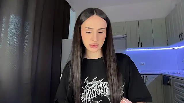 Kim Oberlin  online show from March 2026 12:08:01 PM