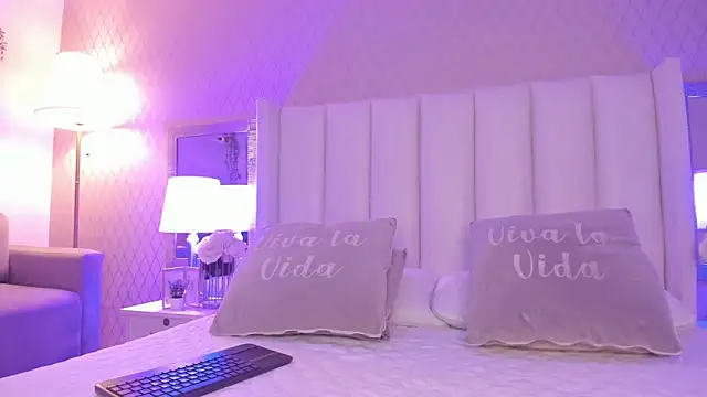 SophiaSmiiths  online show from March 2026 08:53:01 PM