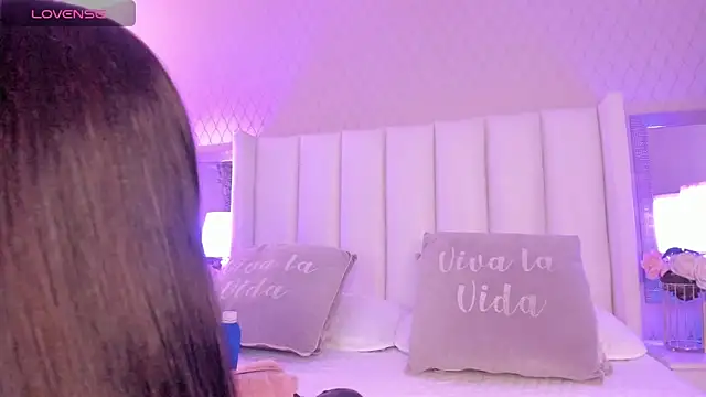 SophiaSmiiths  online show from May 2026 02:22:02 AM