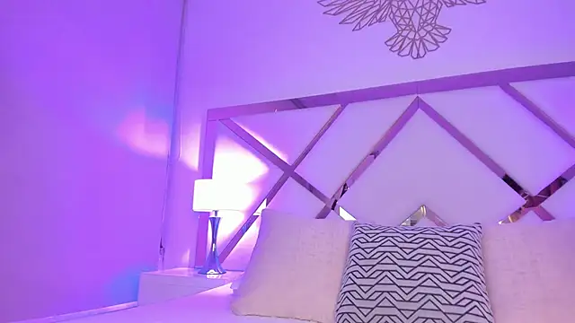 SophiaSmiiths  online show from April 2026 02:37:02 AM