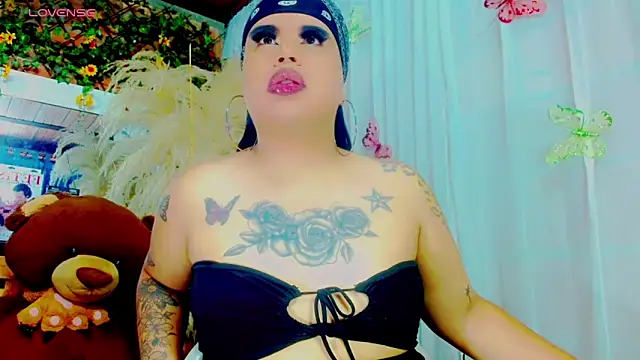 nauthyvalentina online show from March 2026 01:53:01 PM