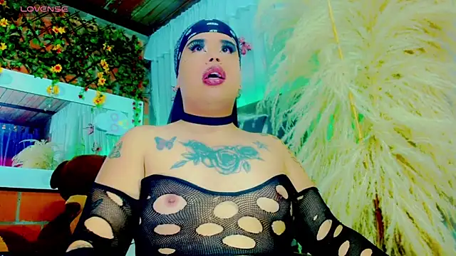 nauthyvalentina online show from March 2026 04:35:01 PM