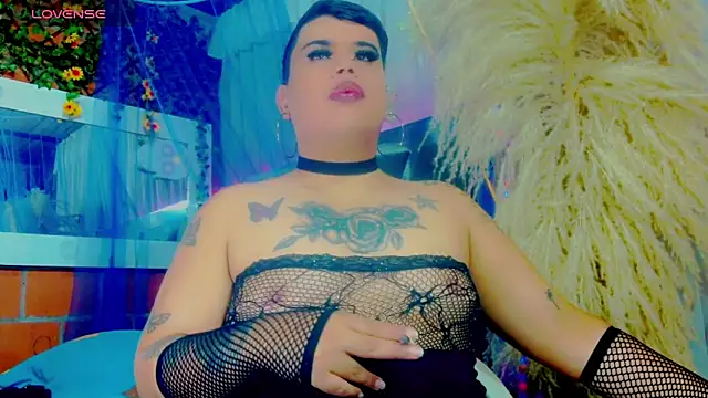 nauthyvalentina online show from April 2026 02:42:02 PM