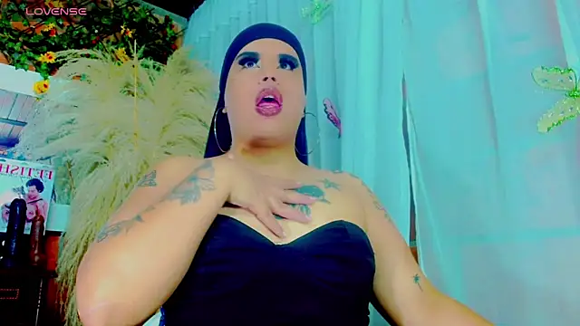 nauthyvalentina online show from March 2026 03:35:01 PM