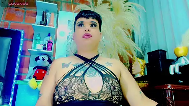 nauthyvalentina online show from February 2026 08:18:01 PM