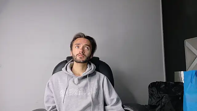 jakemagnus online show from September 2025 11:49:01 AM