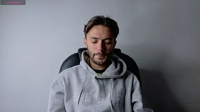 jakemagnus online show from October 2025 11:18:01 AM