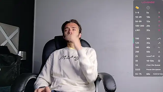 jakemagnus online show from September 2025 11:39:02 AM