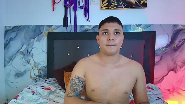 couple lovelyds online show from April 2026 08:58:02 PM