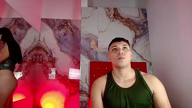 couple lovelyds online show from December 2025 08:58:02 PM