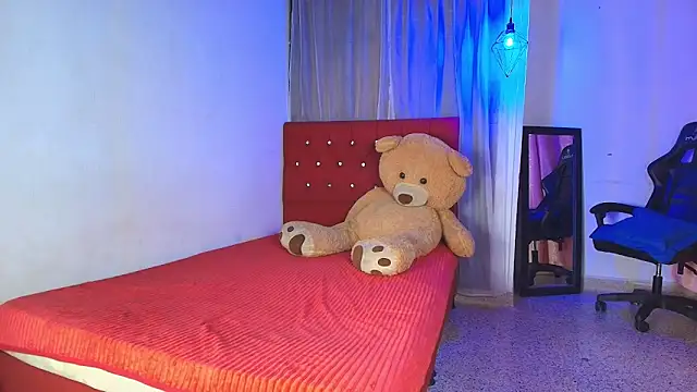 couple lovelyds online show from October 2025 09:34:02 PM