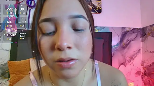 couple lovelyds online show from March 2026 09:57:01 PM