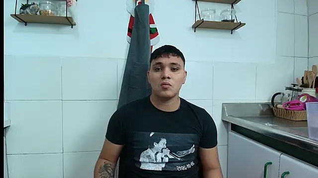 couple lovelyds online show from January 2026 08:34:01 PM