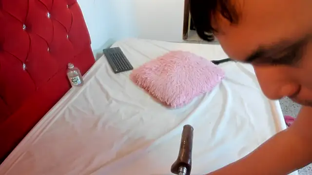 couple lovelyds online show from March 2025 03:45:02 PM