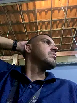 Vaguinhowqs online show from October 2025 07:32:02 AM