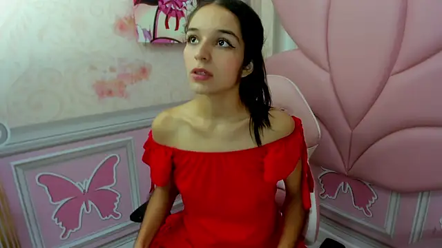 ariana  sweet  online show from December 2025 01:16:02 PM