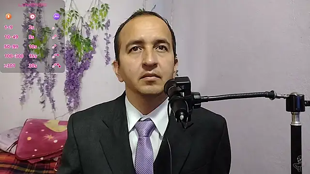 yazforeSolo online show from September 2025 12:55:01 PM