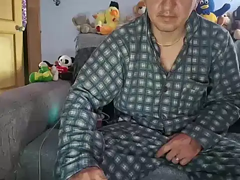 yazforeSolo online show from January 2026 01:51:01 PM