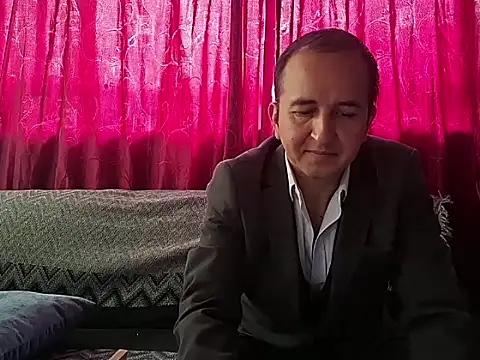 yazforeSolo online show from September 2025 02:12:01 PM