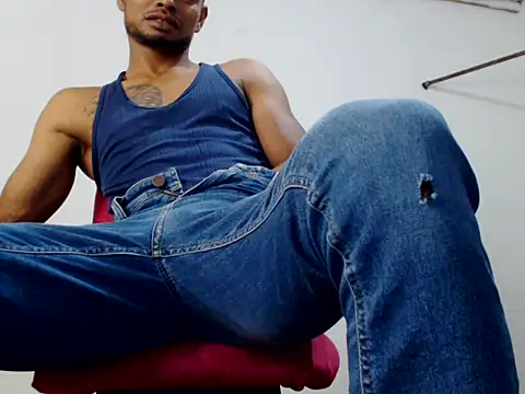 fernandez latinblackk online show from January 2025 02:50:02 AM