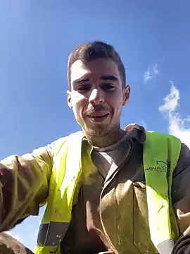 Snapshot of RicarBer chatting on February 2026 01:11:02 PM RicarBer online show from February 2026 01:11:02 PM