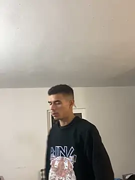 Snapshot of RicarBer chatting on February 2026 07:10:01 PM RicarBer online show from February 2026 07:10:01 PM