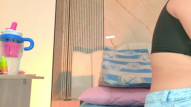 Sofia martiin online show from March 2026 03:03:02 AM