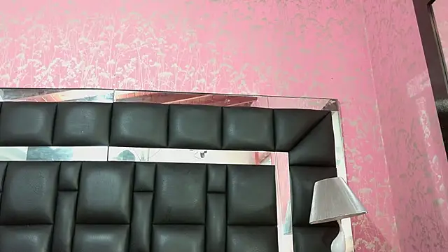 Sofia martiin online show from October 2025 03:05:02 AM