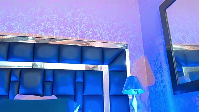 Sofia martiin online show from October 2025 03:10:01 AM