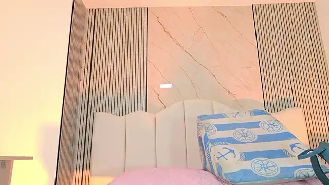 Sofia martiin online show from March 2026 03:13:02 AM