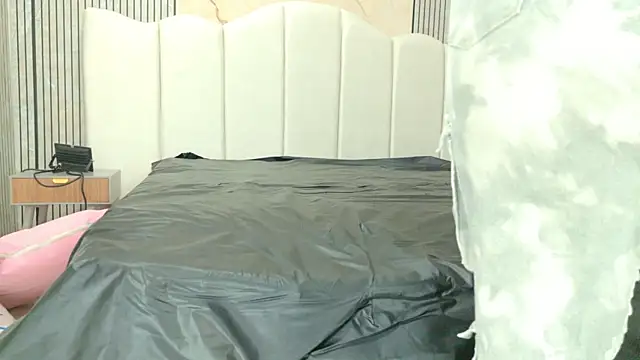 Sofia martiin online show from January 2026 03:10:02 AM