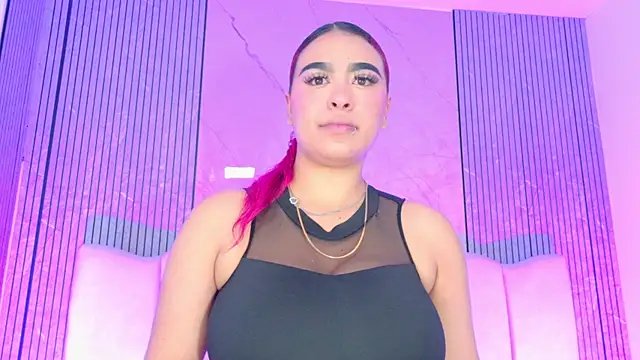 Sofia martiin online show from January 2026 03:13:02 AM